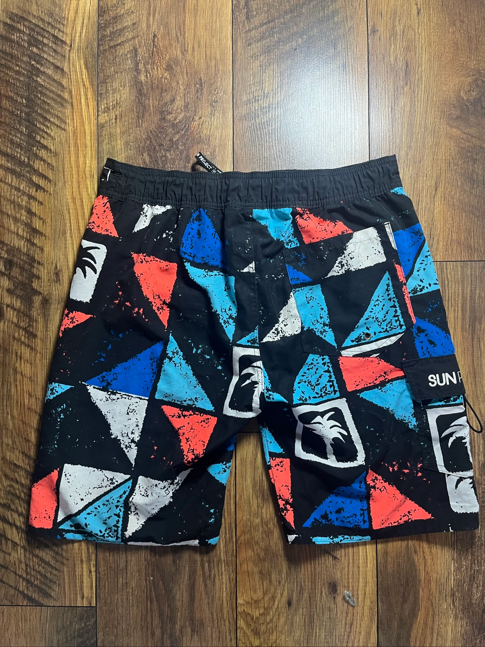 Black boardshorts with geometric palm tree triangle print - Sun Project - Size M - very good condition – photo 8